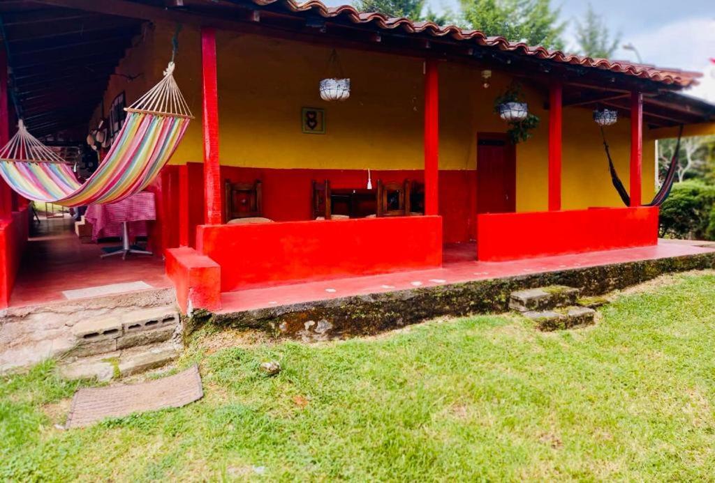 House Bed & Breakfast Guatapé Dış mekan fotoğraf